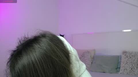 Leone Noir online show from February 21, 2026, 7:31 am