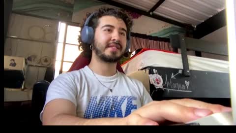 Snapshot of leonel_wargen chatting on November 7, 2025, 9:48 pm Artorias online show from November 7, 2025, 9:48 pm