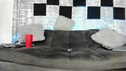 ANDRES online show from June 17, 2026, 7:37 pm