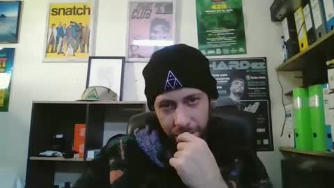 leonidascum online show from February 4, 2026, 12:44 pm