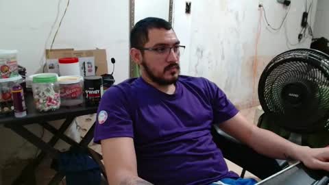 Snapshot of leonino231 chatting on November 27, 2025, 5:37 pm leonino231 online show from November 27, 2025, 5:37 pm