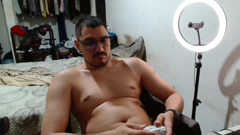 leonino231 online show from March 29, 2026, 4:34 am