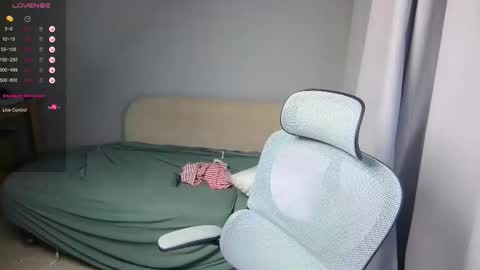 Snapshot of leonkissboy chatting on March 5, 2026, 4:14 pm leonkissboy online show from March 5, 2026, 4:14 pm