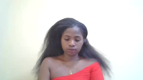 leonnetta online show from April 28, 2026, 8:25 pm