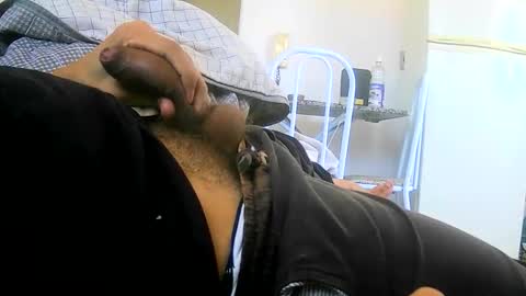 Snapshot of leonnxv chatting on October 3, 2025, 2:58 pm leonnxv online show from October 3, 2025, 2:58 pm