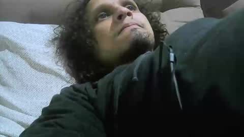 Snapshot of leonnxv chatting on October 25, 2025, 2:19 am leonnxv online show from October 25, 2025, 2:19 am