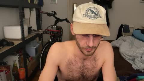 Snapshot of leonvampire chatting on December 16, 2025, 3:28 pm Leon online show from December 16, 2025, 3:28 pm