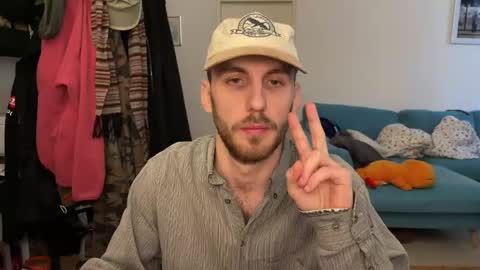 Snapshot of leonvampire chatting on February 3, 2026, 9:25 am Leon online show from February 3, 2026, 9:25 am