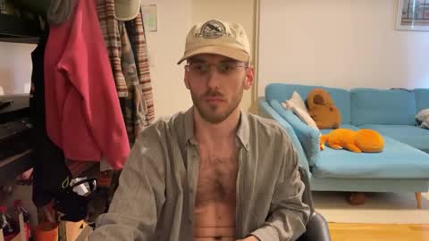 Snapshot of leonvampire chatting on February 5, 2026, 12:10 pm Leon online show from February 5, 2026, 12:10 pm