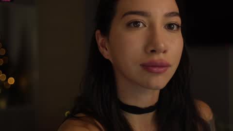 Snapshot of leoramallis chatting on December 22, 2024, 4:17 pm Leora online show from December 22, 2024, 4:17 pm