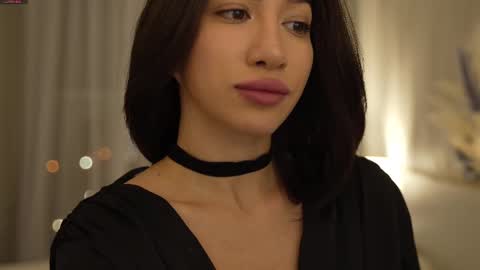 Snapshot of leoramallis chatting on March 9, 2025, 5:28 pm Leora online show from March 9, 2025, 5:28 pm