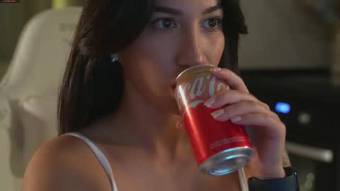 Snapshot of leoramallis chatting on September 26, 2025, 5:17 pm Leora online show from September 26, 2025, 5:17 pm