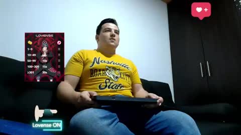 leoreem_ online show from July 9, 2026, 2:26 am