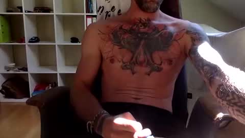 leorojas888 online show from April 5, 2026, 9:17 am