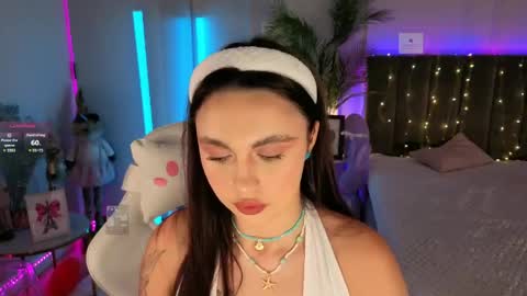 leri_star online show from May 18, 2026, 1:39 pm