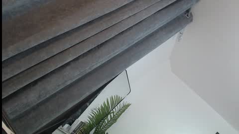 Trisha18 online show from February 2, 2025, 4:43 pm