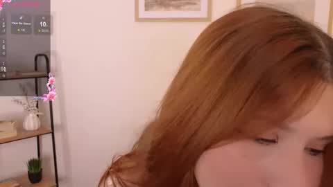 Snapshot of leslie__williams chatting on October 19, 2025, 6:08 pm Tracy online show from October 19, 2025, 6:08 pm