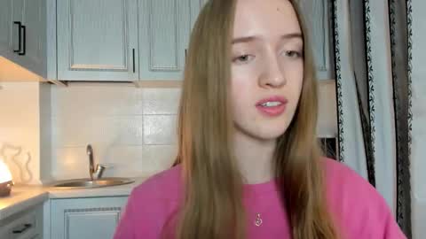  LESLIE   online show from November 14, 2025, 8:07 pm