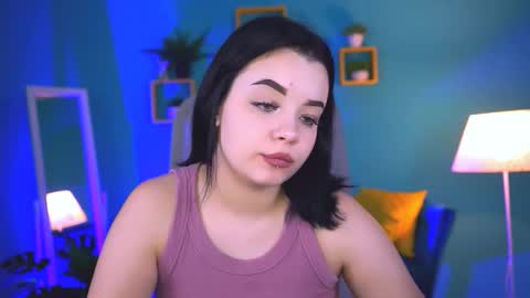 Snapshot of leslierowe chatting on October 5, 2025, 8:29 pm LeslieRowe online show from October 5, 2025, 8:29 pm