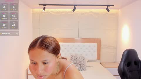   online show from April 16, 2026, 7:36 pm