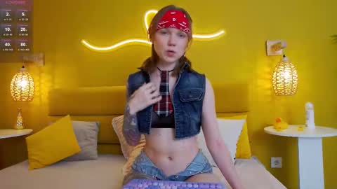 Lessy online show from November 14, 2025, 3:27 am