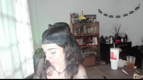 Snapshot of lestatdlion chatting on November 19, 2025, 10:48 am lestatdlion online show from November 19, 2025, 10:48 am