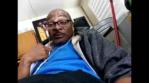 letmegetsum2 online show from May 1, 2026, 8:13 pm