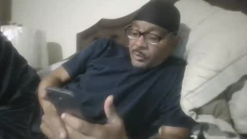 letmegetsum2 online show from May 7, 2026, 2:50 am