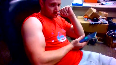 Snapshot of letsbeadventurous chatting on January 22, 2025, 8:49 pm The Silent type online show from January 22, 2025, 8:49 pm