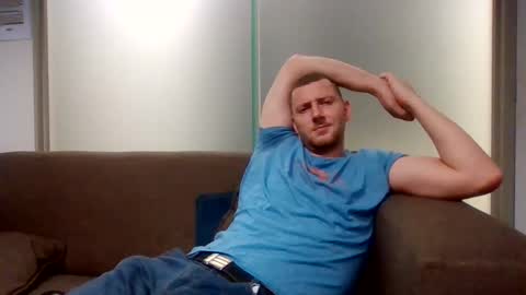 Snapshot of letsbeadventurous chatting on January 23, 2025, 9:18 pm The Silent type online show from January 23, 2025, 9:18 pm