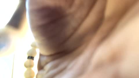 follow me  here you find me online show from September 23, 2025, 10:07 am