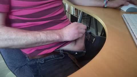 Snapshot of leukurrt chatting on March 2, 2026, 8:10 am leukurrt online show from March 2, 2026, 8:10 am