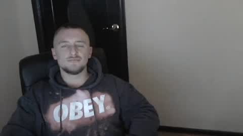 lev1ngston online show from January 2, 2025, 3:51 pm