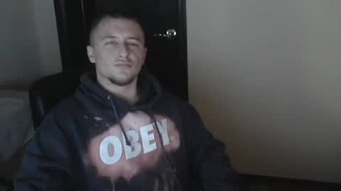 lev1ngston online show from February 1, 2025, 10:34 pm