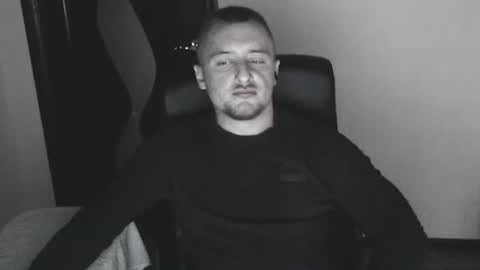 lev1ngston online show from October 4, 2025, 8:40 pm