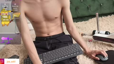Levi  online show from January 7, 2025, 7:28 pm