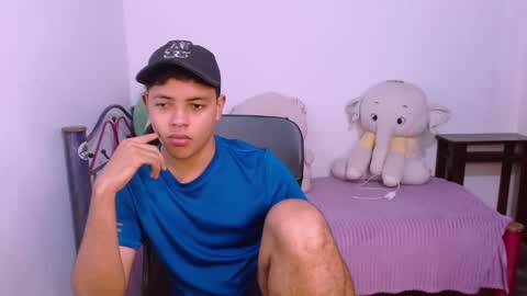 Snapshot of levii_7 chatting on October 6, 2025, 9:45 pm 0600AM-1200PM - online show from October 6, 2025, 9:45 pm