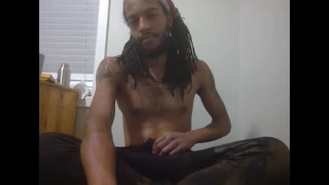 Snapshot of levitt_pearse chatting on December 10, 2024, 2:48 am Levitt Pearse online show from December 10, 2024, 2:48 am