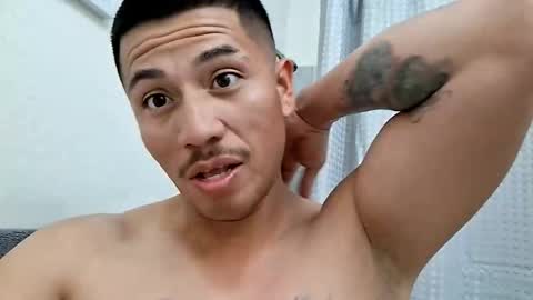 levydakingnum1 online show from November 27, 2025, 9:06 pm