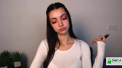 Alexia online show from October 2, 2025, 12:45 pm