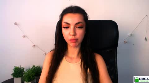 Alexia online show from April 8, 2026, 12:38 pm