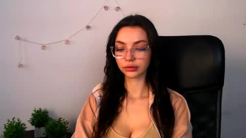 Snapshot of lexi_jos chatting on May 1, 2026, 12:32 pm Alexia online show from May 1, 2026, 12:32 pm