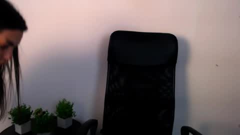 Snapshot of lexi_jos chatting on June 5, 2026, 10:43 am Alexia online show from June 5, 2026, 10:43 am