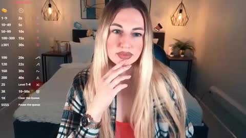 Snapshot of lexi_terele chatting on October 2, 2025, 7:04 am Lexy - Follow me online show from October 2, 2025, 7:04 am