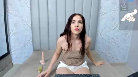 Snapshot of lexicutee chatting on June 10, 2026, 3:44 pm LexiCutee online show from June 10, 2026, 3:44 pm