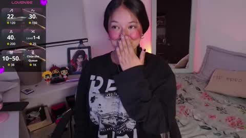 Snapshot of lexie_babe chatting on November 4, 2025, 12:21 am Lexie Thompson 8pm 0000am -5 online show from November 4, 2025, 12:21 am