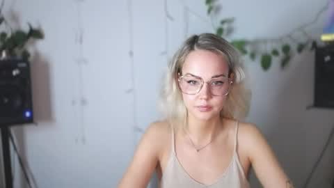 Snapshot of lexie_wild chatting on December 10, 2024, 8:30 am Lexie online show from December 10, 2024, 8:30 am