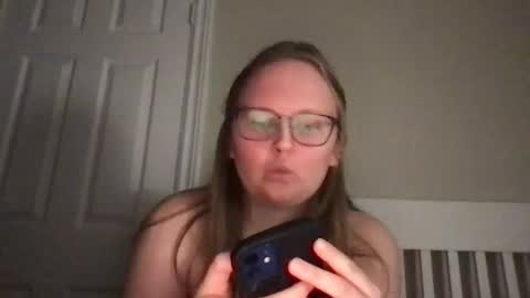 Snapshot of lexielilacs chatting on December 14, 2024, 4:34 am lexie online show from December 14, 2024, 4:34 am