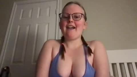 Snapshot of lexielilacs chatting on January 13, 2025, 2:28 am lexie online show from January 13, 2025, 2:28 am