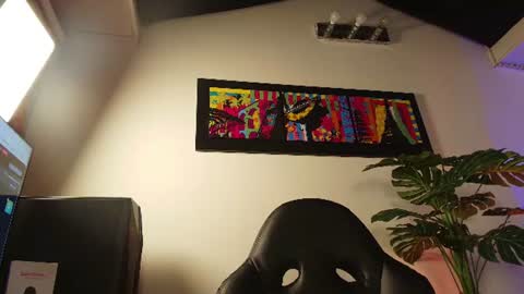 Snapshot of lexietaylor chatting on August 1, 2026, 1:43 pm Lexie online show from August 1, 2026, 1:43 pm